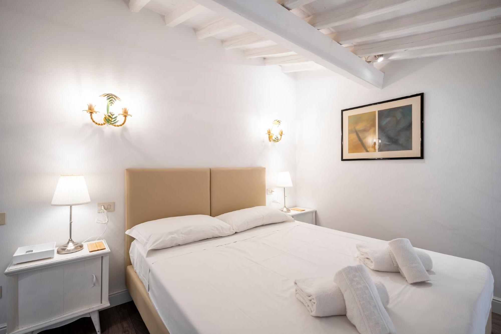 The Luxor - Capponi * Florencia