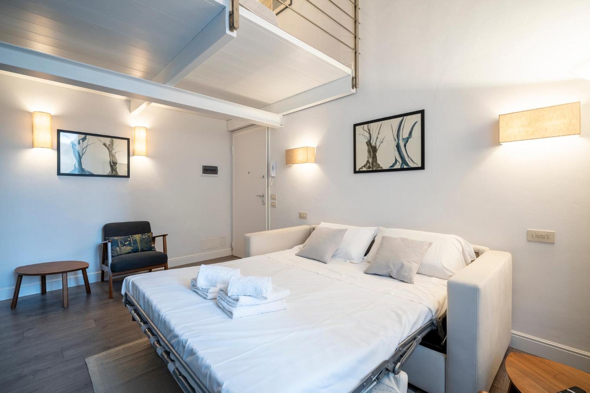 The Luxor - Capponi * Florencia